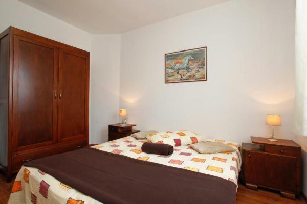 Apartment Piranesi With A Parking Space Pula Exterior photo