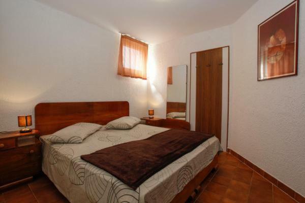 Apartment Piranesi With A Parking Space Pula Exterior photo