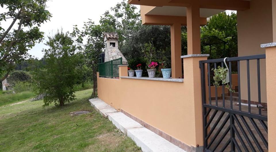 Apartment Piranesi With A Parking Space Pula Exterior photo